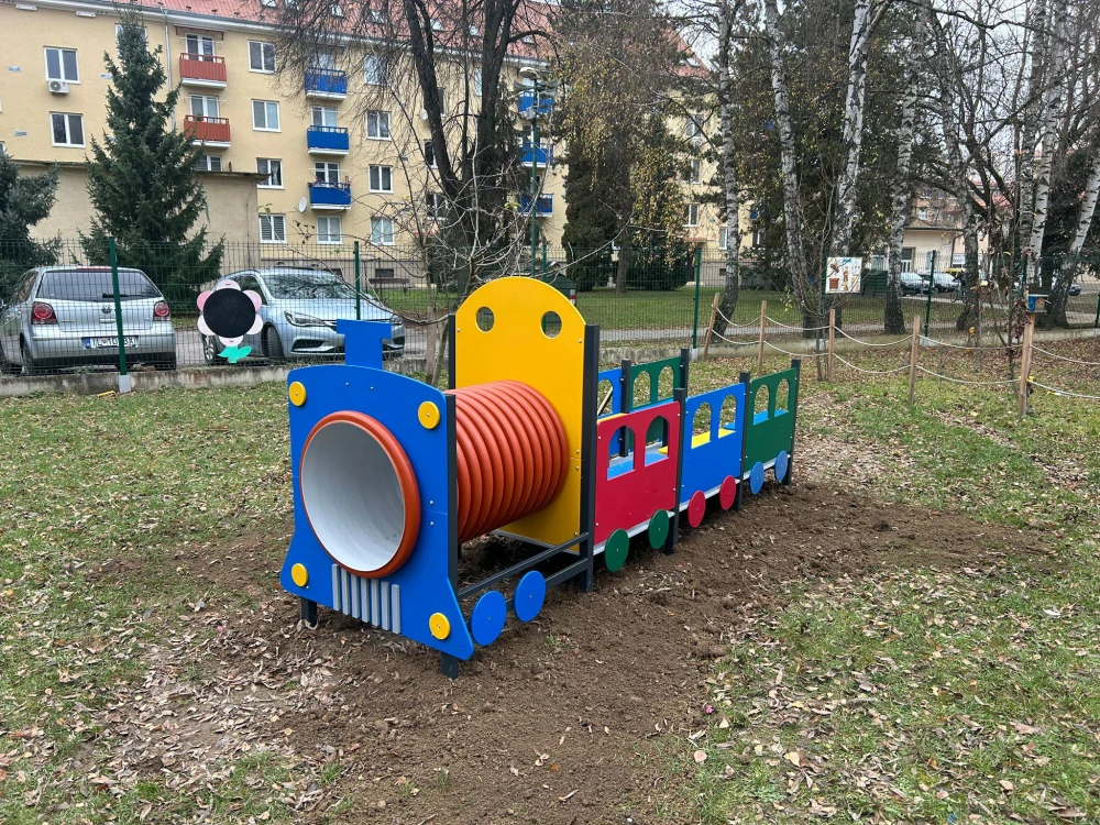 Vláček s tunelem a 3 vagóny