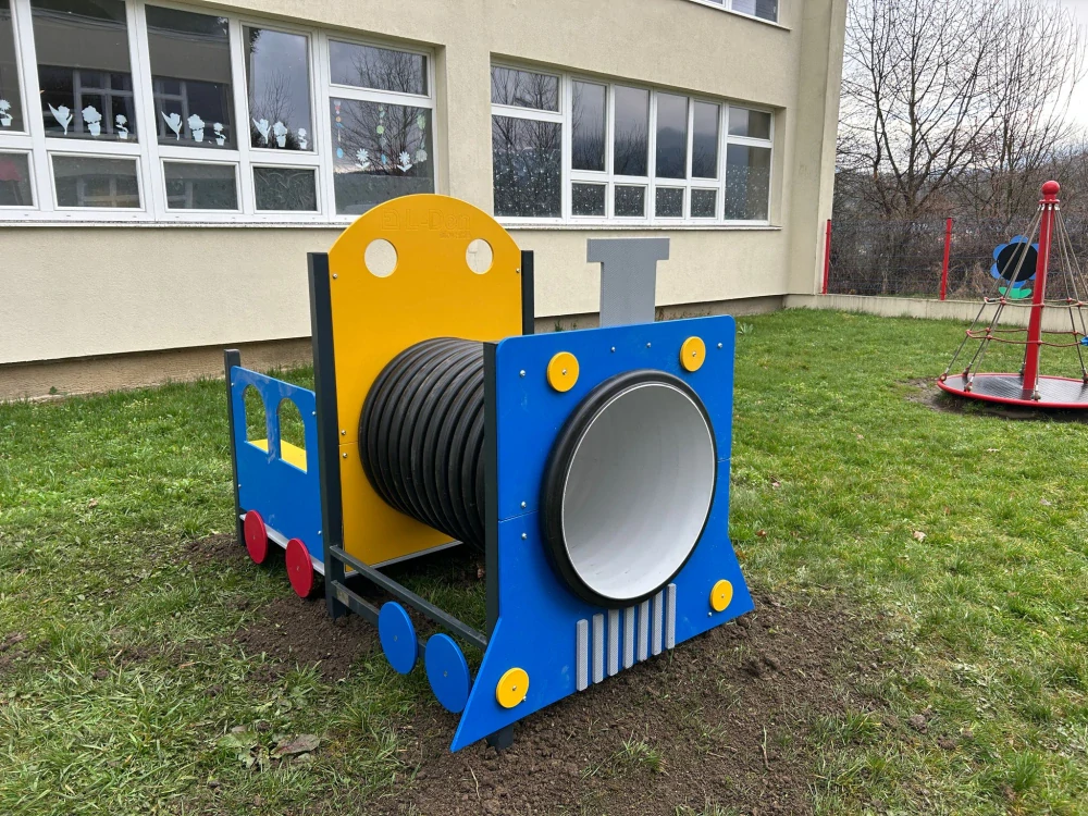 Vláček s tunelem a 1 vagónem